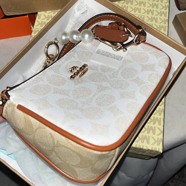 کیف کوچ مرواریدی (Coach) - Image 2