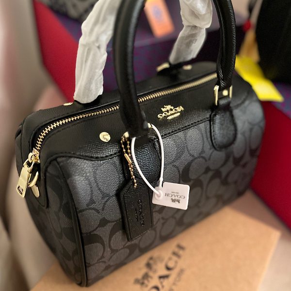 کیف کوچ صندوقی (Coach) - Image 4