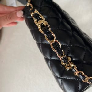کیف شنل (Chanel Classic Flap Black CGHW bag)