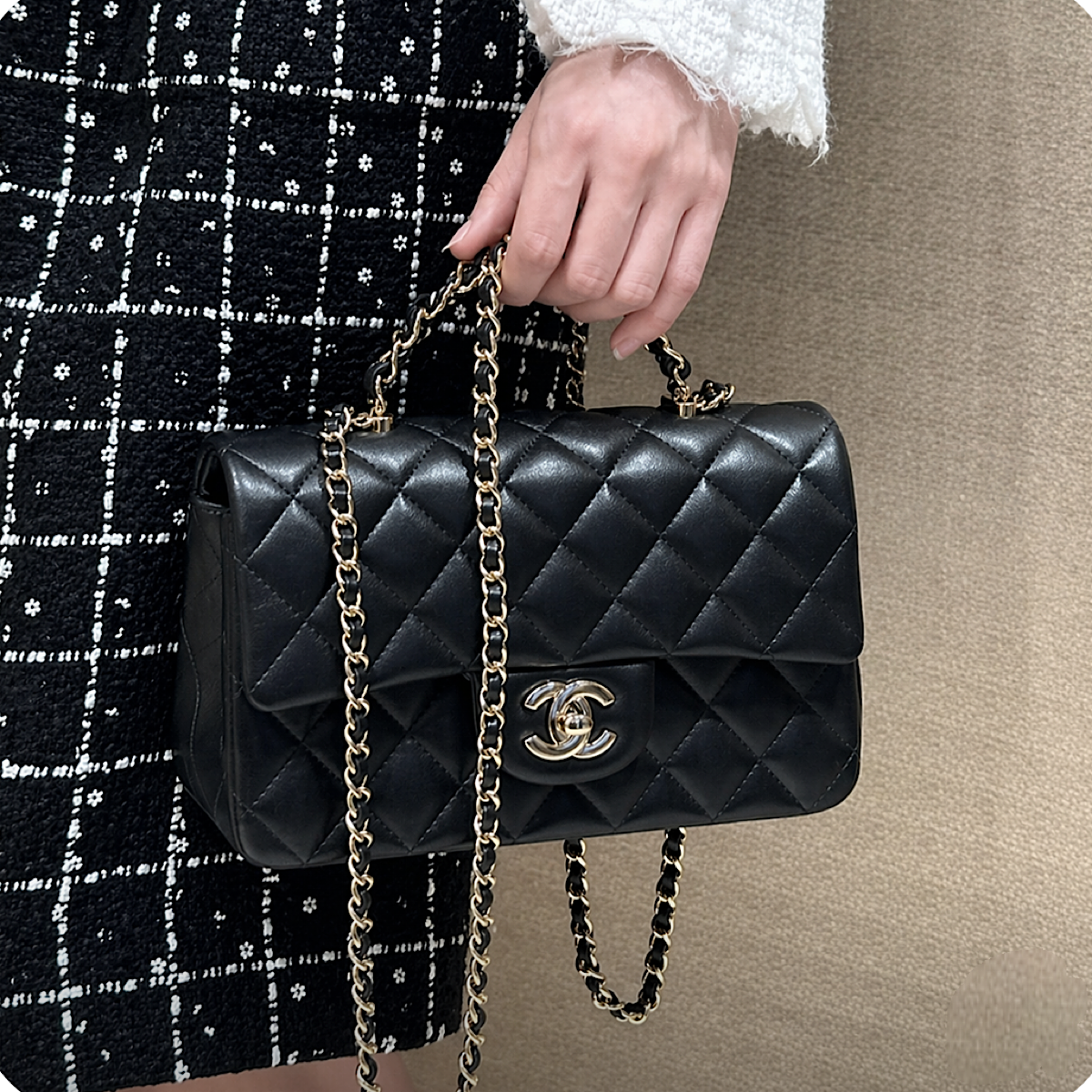 کیف شنل (Chanel Classic Flap Black CGHW bag)
