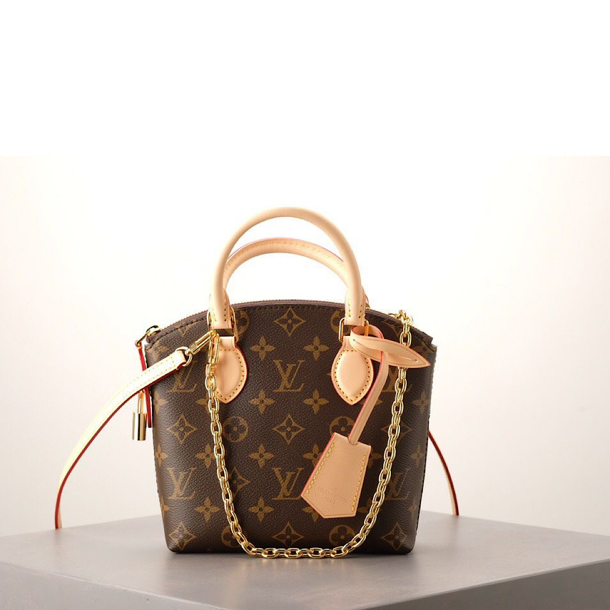 کیف لویی ویتون LOUIS VUITTON LV Lockit Bag