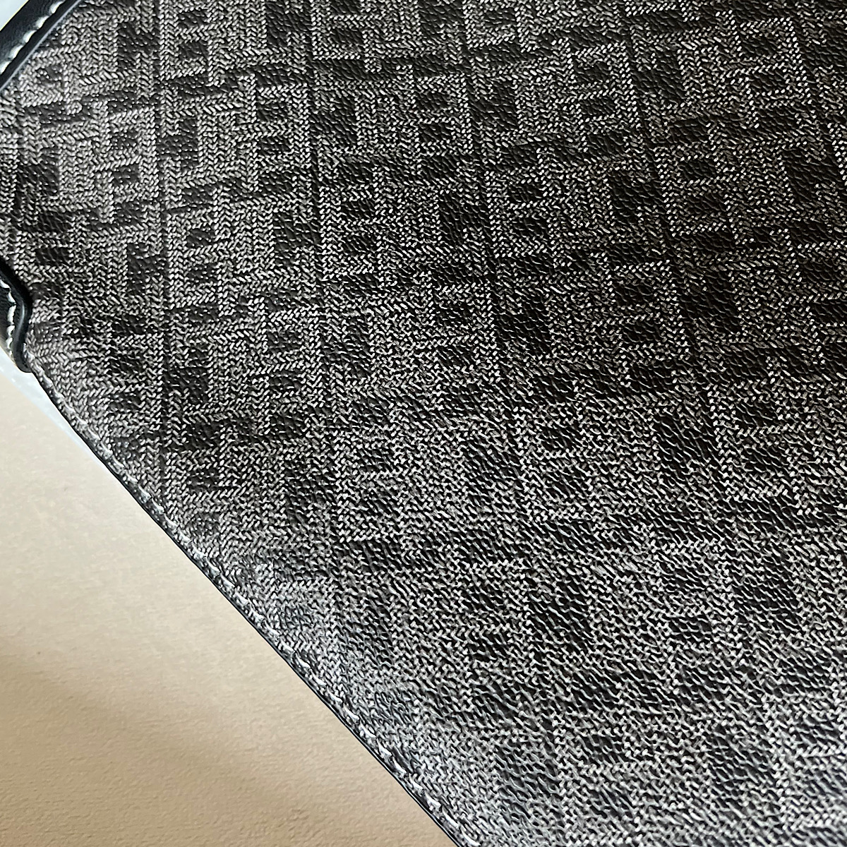 كيف تامي هيلفيگر توت بگ Tommy Hilfiger Women's Mono Tote Bag - Image 5