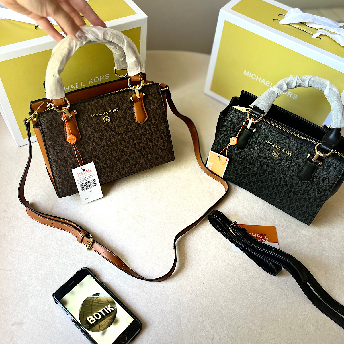 کیف مایکل کورس (Michael Kors Women's Marilyn Satchel)