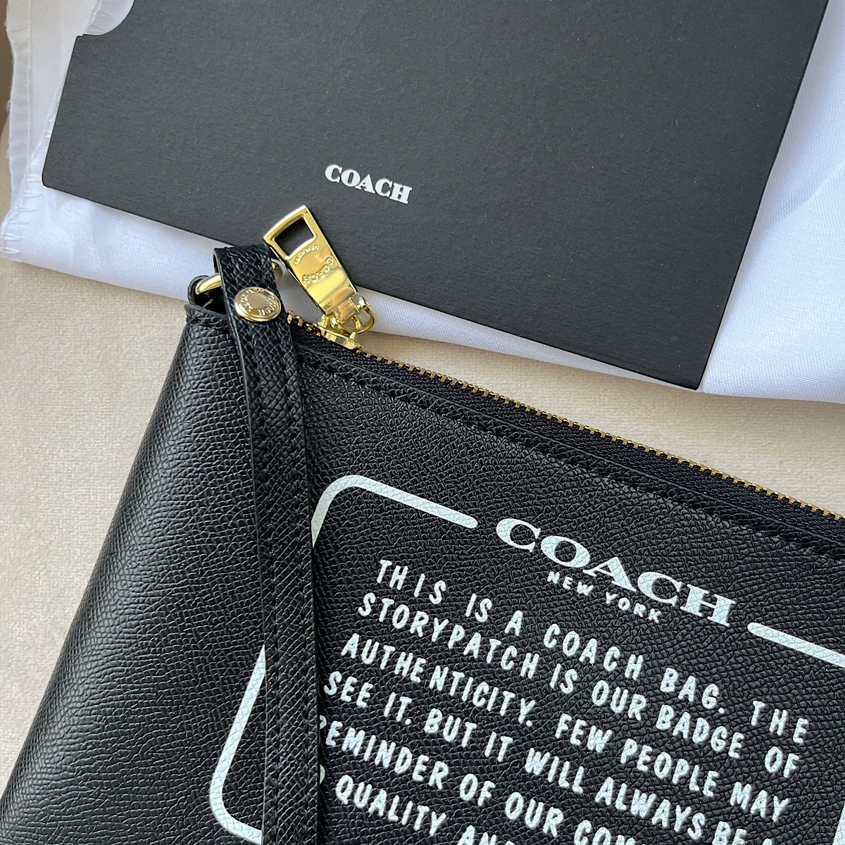 کیف کوچ توت بگ بصورت دورو Coach Black/Brown Signature Bag - Image 5