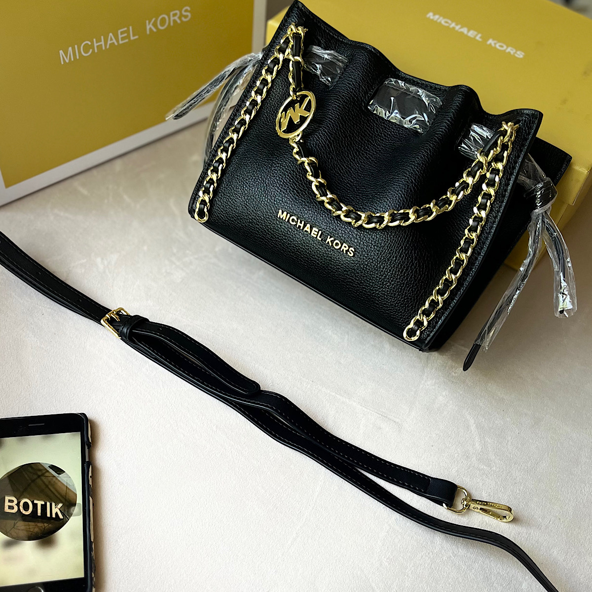 کیف مایکل کورس Michael Kors Chain Belt Crossbody Bag - Image 4