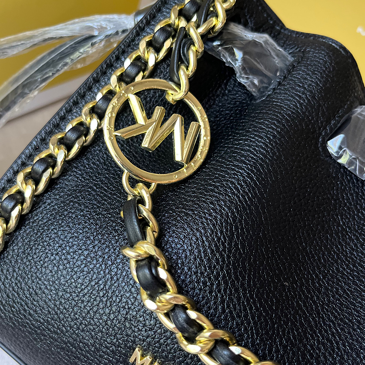 کیف مایکل کورس Michael Kors Chain Belt Crossbody Bag - Image 2