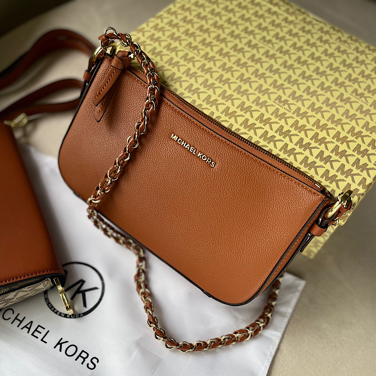 گیفت ست ۲ عددی مایکل کورس (Michael Kors) - Image 3