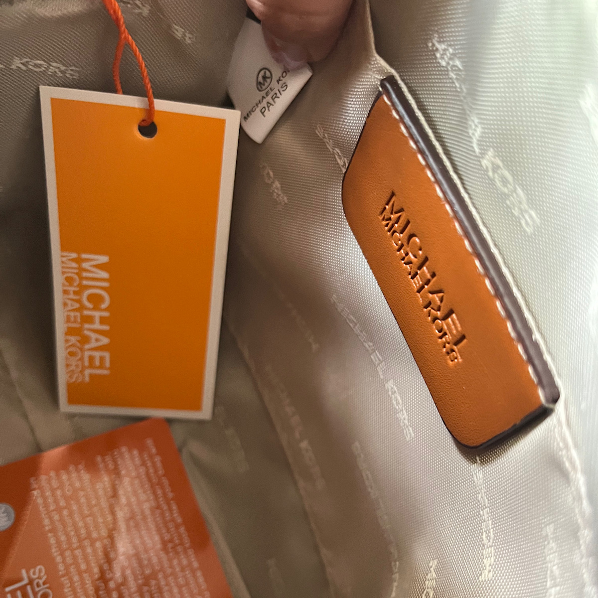 کیف مایکل کورس Michael Kors Duffle Crossbody Bag - Image 5