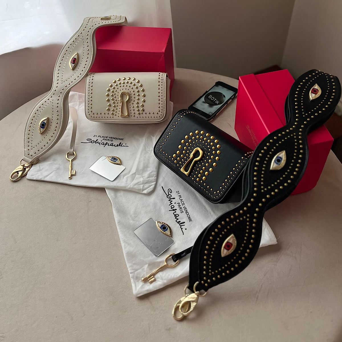 کیف برند اسکیاپارلی ( Schiaparelli clutch bag)