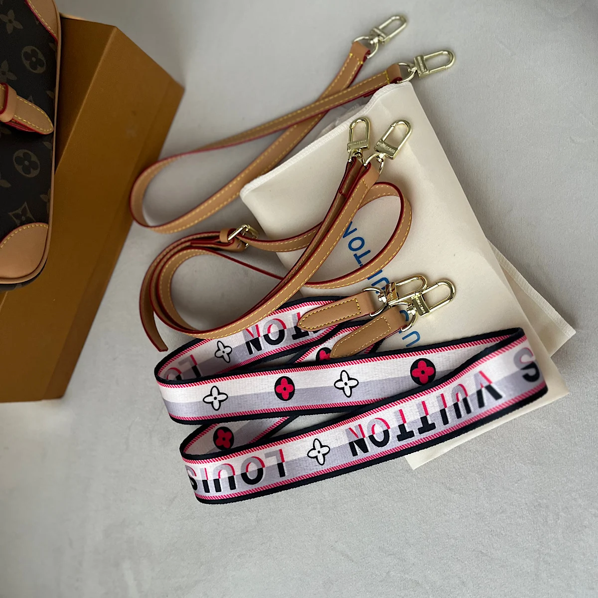 کیف لویی ویتون louis vuitton diane - تصویر 3