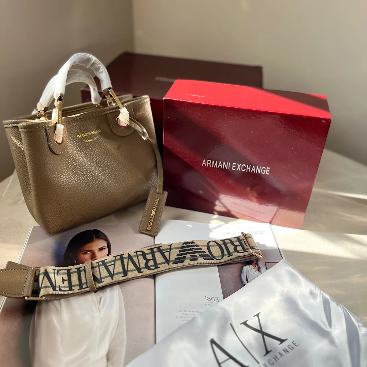 کیف آرمانی (EMPORIO ARMANI Bag)